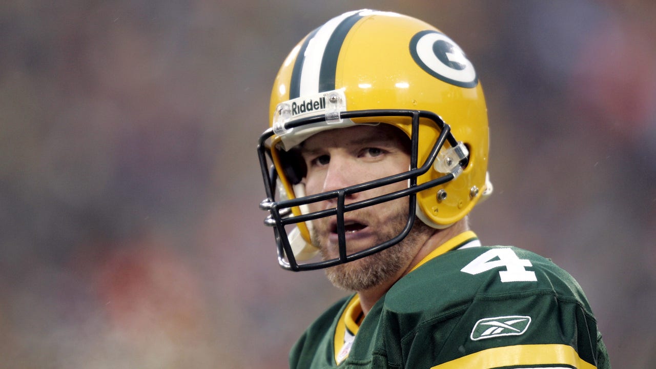 Favre confirms he's headed for Packers Hall of Fame, jersey retirement . . . in 2015